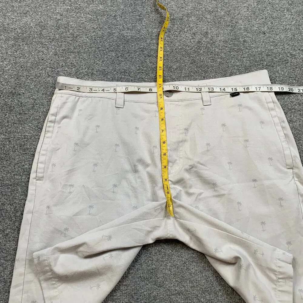 Travis Mathew Shorts Mens 35 Light Gray Resort To This Golf Palm Tree Motif